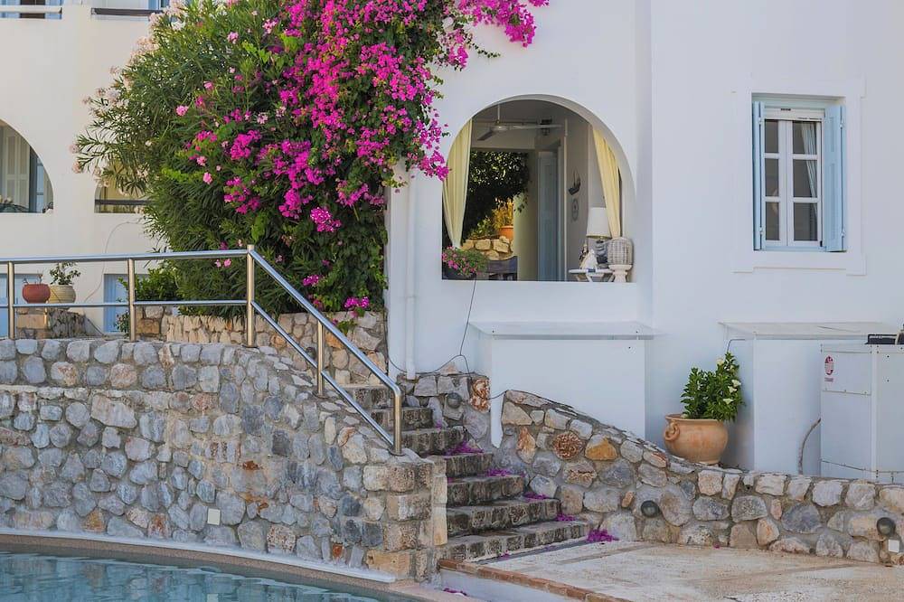 Villa Giasemi - A Beautiful and cosy Villa with swimming pool in Spetses City, Spetses