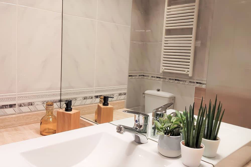 Apartamento entero, Apartamento ideal para el disfrute de la naturaleza y tomarse un tiempo de calma in Olot, Parc Natural de Zona Volcànica de la Garrotxa
