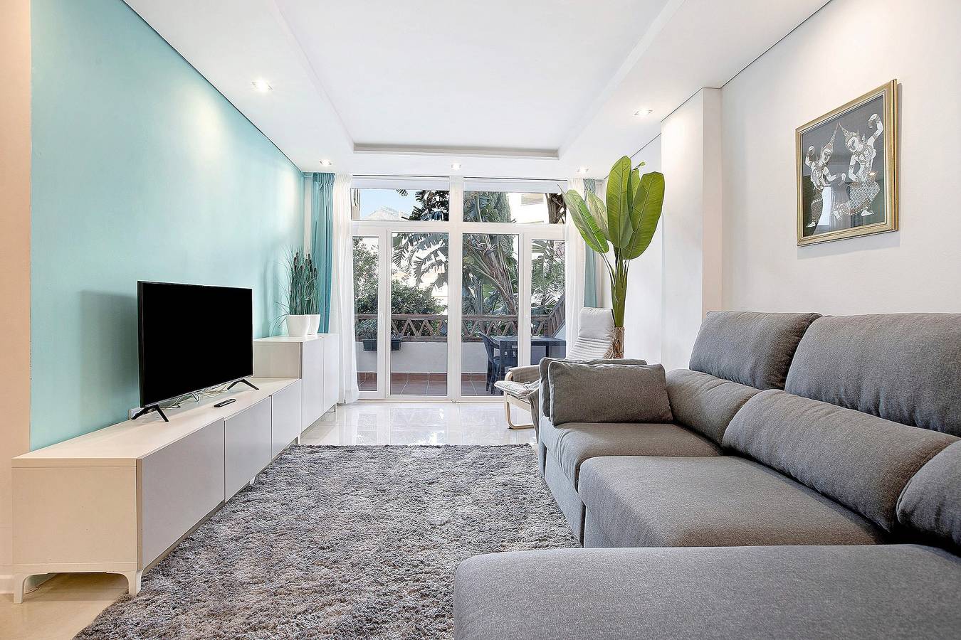 Entire apartment, Apartment 'Casa Evita' with Mountain View, Wi-Fi and Air Conditioning in Benalmádena Costa, Benalmádena