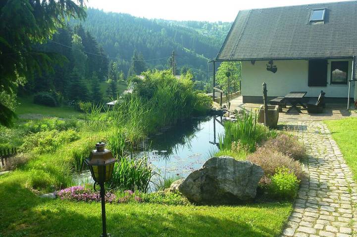 Ferienhaus für 3 Personen, mit Terrasse und Garten sowie Sauna in Klingenthal