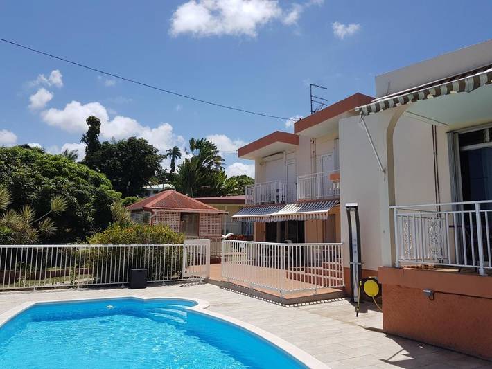 Maison d’hôte pour 2 personnes, avec jardin ainsi que vue et piscine à Petit-Bourg - 4