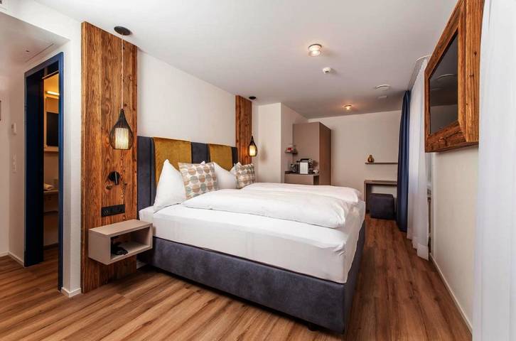 Hôtel pour 2 personnes, avec vue et terrasse, animaux acceptés à Stans (Nidwalden) - 2