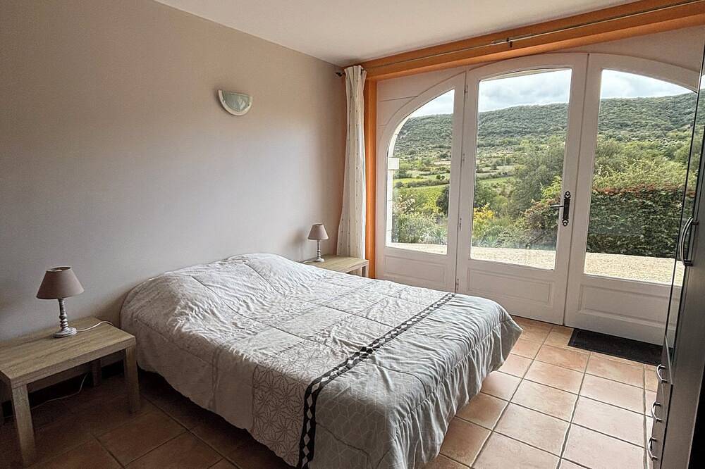 Gran villa provenzal con vista panorámica muy cerca de Vallon Pont d 'Arc in Lagorce, Ardèche