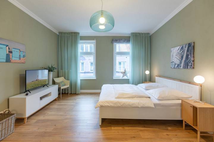 Ferienwohnung für 3 Personen, mit Balkon in der Husumer Bucht - 2