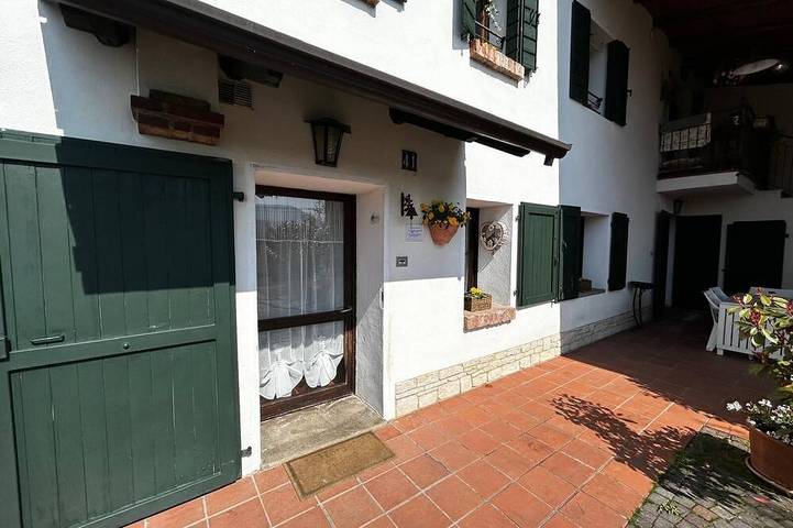 Ferienhaus mit Pool in der Nähe von Padua und Venedig in Rovolon, Euganeische Hügel