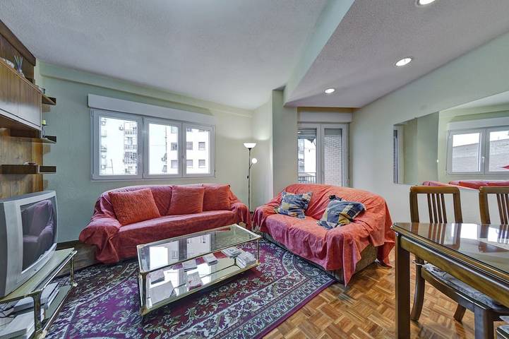 Vacation rental for 4 people, with balcony in Madrid