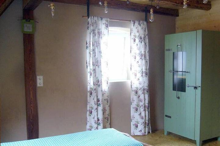 Ganze Wohnung, Großes Nest | Fewo für 4 Personen mit Möbeln aus eigener Werkstatt in Creglingen, Taubertal