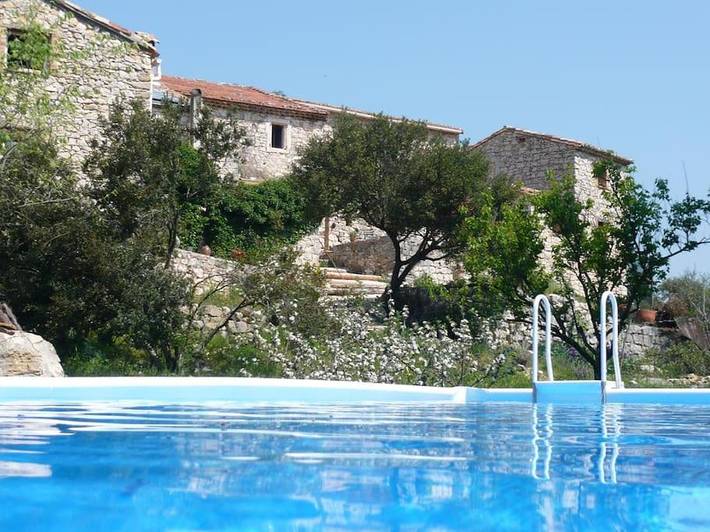 Location de vacances pour 20 personnes, avec piscine et sauna ainsi que jardin et vue à Saint-Just-et-Vacquières - 4