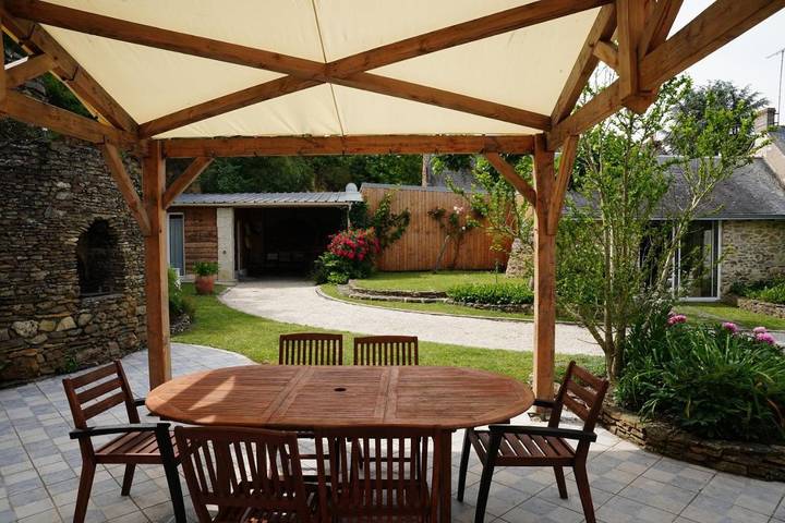 Location de vacances pour 6 personnes, avec jardin, animaux acceptés à Gennes - 4