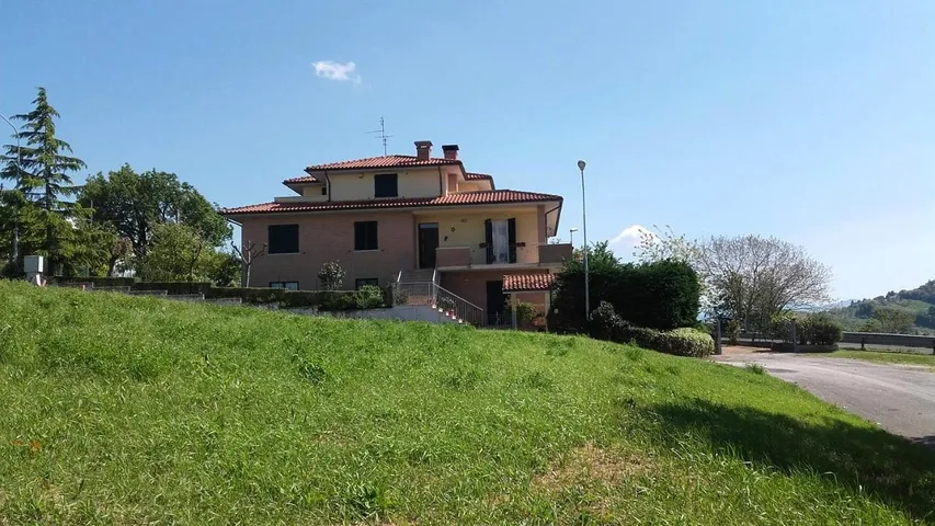 Appartamento vacanze per 5 persone, con giardino e panorama - 1