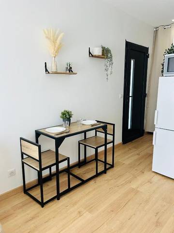 Gîte pour 2 personnes, avec jardin et jacuzzi à Vidauban