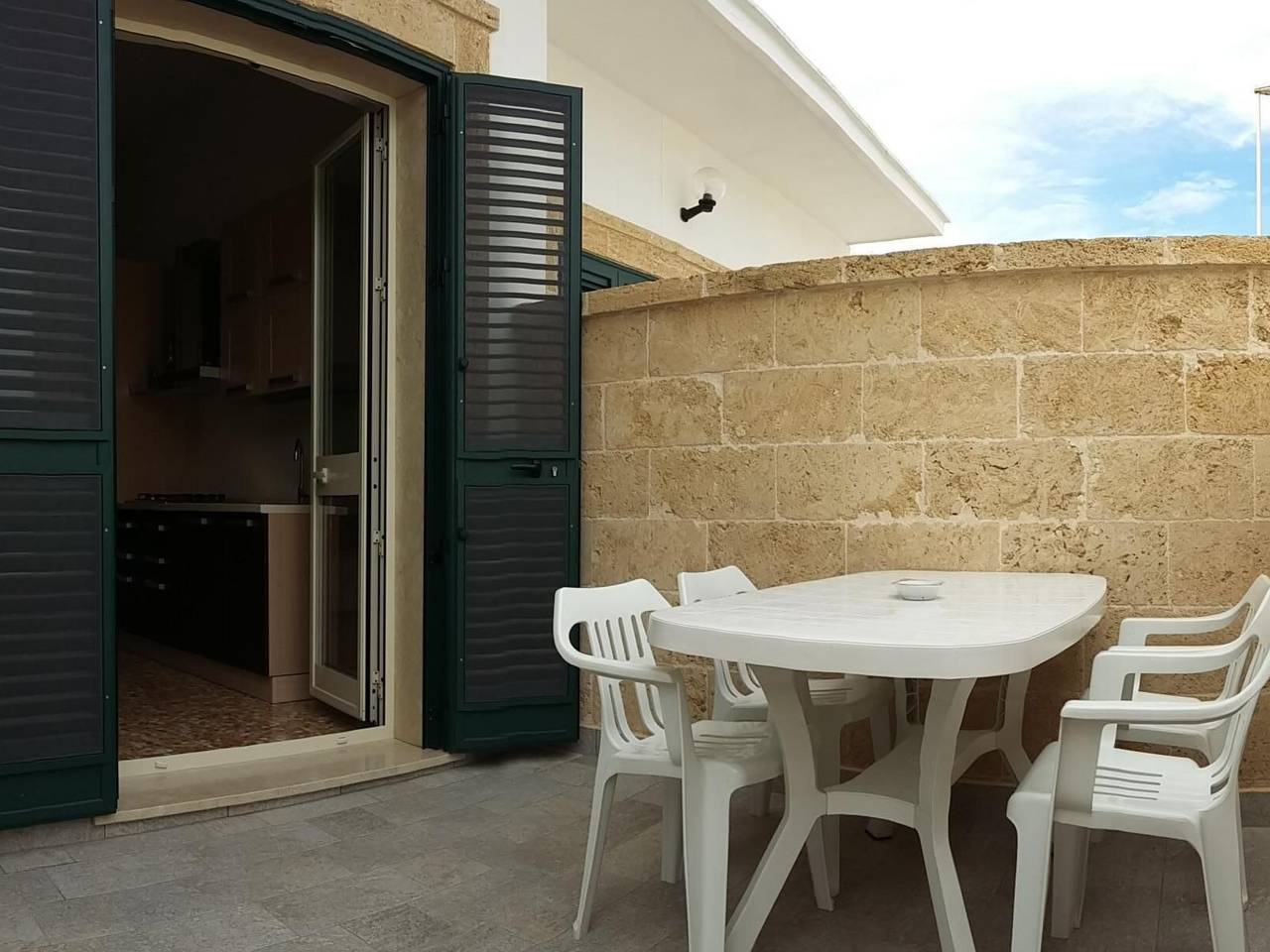 Appartamento intero, Delphin"-Studio mit Terrasse und Garten in Campomarino di Maruggio, Campomarino (Puglia)