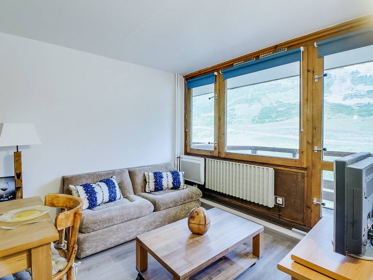 Ganze Wohnung, 6-Personen-Wohnung, 2 Schlafzimmer, Balkon, überdachter Parkplatz, nahe Pisten in La Mongie, Bagnères-de-Bigorre