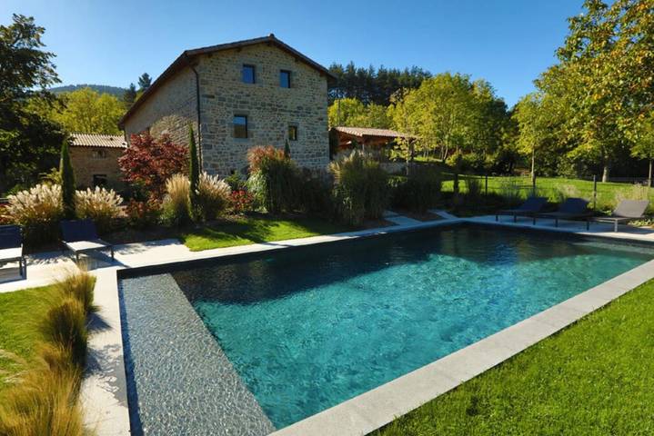 Location de vacances pour 14 personnes, avec piscine ainsi que vue et jardin, animaux acceptés à Saint-Prix - 3