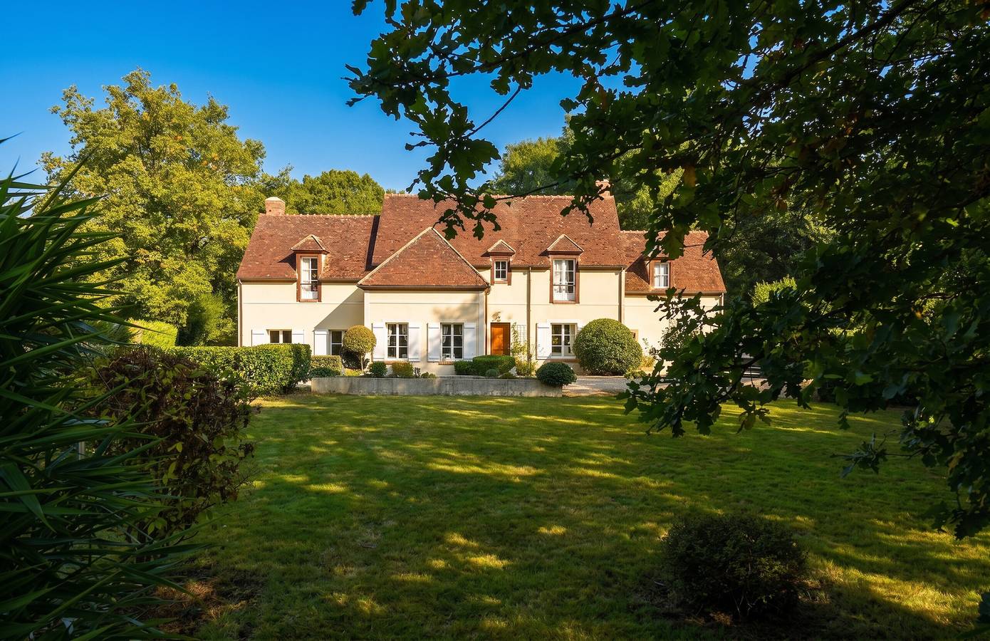 Spacieuse villa avec piscine privée à Chailly-en-Brie in Chailly-en-Brie, Seine-et-Marne
