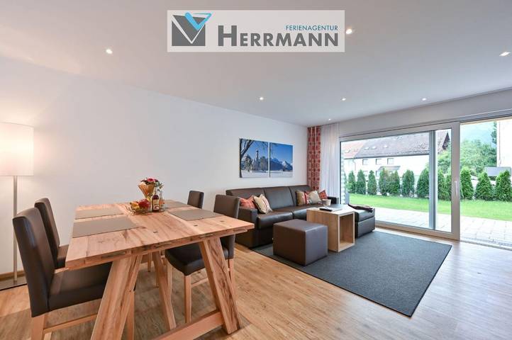 Ferienwohnung für 4 Personen, mit Terrasse und Ausblick in Pfronten