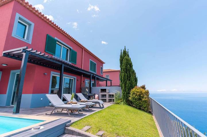 Ferienhaus für 6 Personen, mit Balkon und Garten
