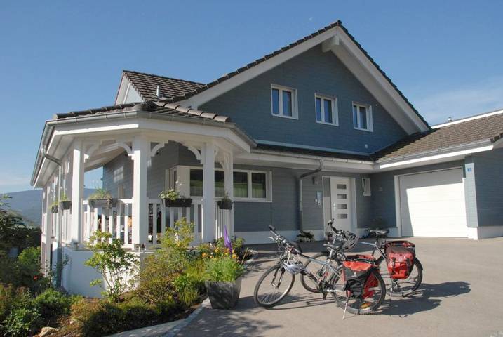 Location de vacances pour 2 personnes, avec vue ainsi que jardin et sauna à Delémont - 3