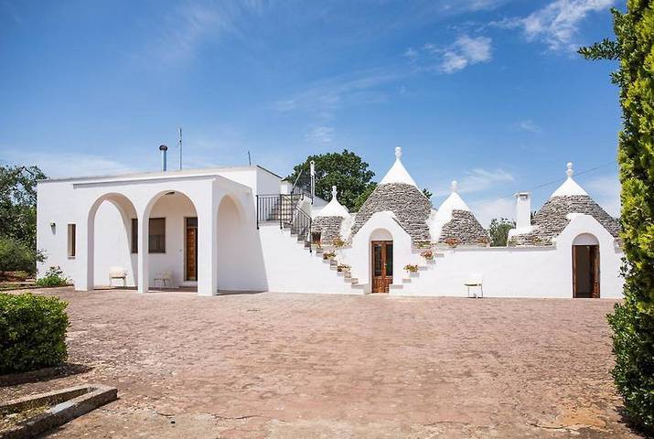 Trullo per 8 persone, con giardino e piscina in Ceglie Messapica