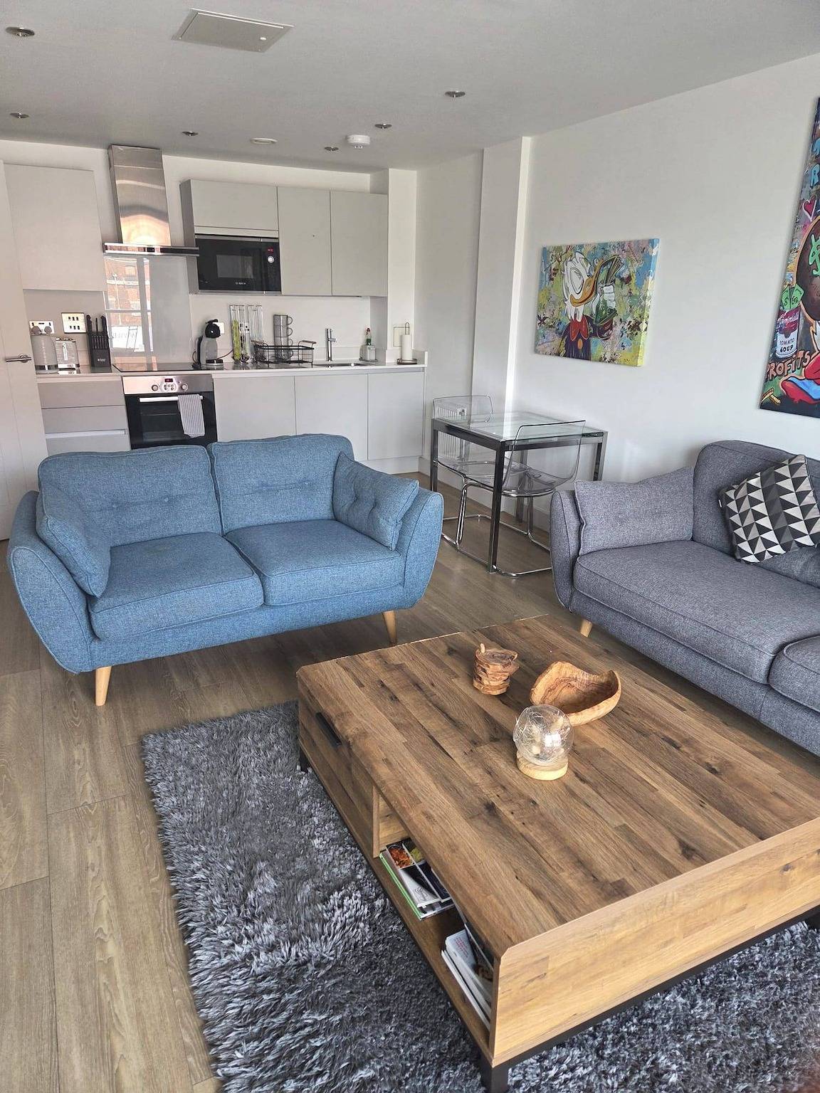 Ganze Ferienwohnung, Apartment Sleeps 2 with Parking and Balcony in Gloucester (UK), Gloucestershire