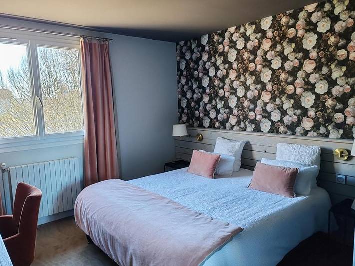 Hôtel pour 2 personnes, avec jardin, animaux acceptés à Saint-Junien - 3