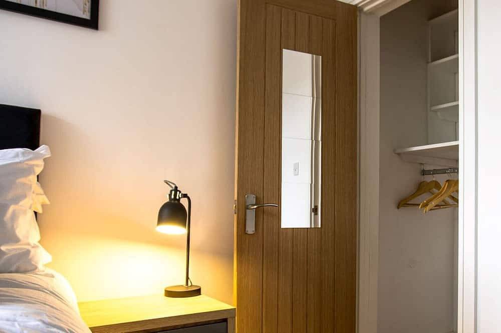 Modern & Exclusive home away from home in Stoke-on-Trent, Midlands