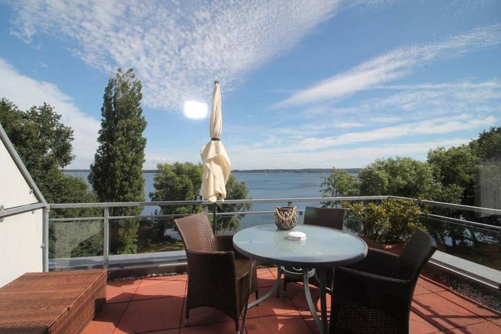 Ferienwohnung für 4 Personen, mit Balkon und Garten sowie Pool und Sauna