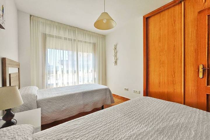 Entire apartment, Disconnectaengalicia La Perla Premium, swimming pool and parking in Praia de Caneliñas (Sanxenxo), Sanxenxo