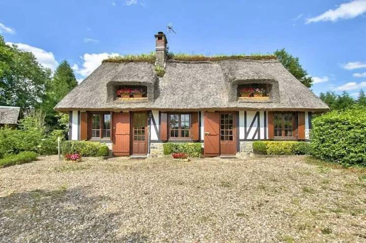 Gîte pour 8 personnes, avec jardin à Triqueville