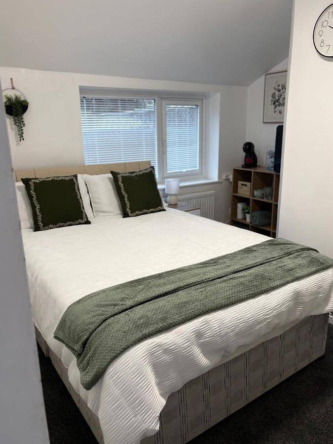 Maison d’hôte pour 2 personnes, avec terrasse et jardin, animaux acceptés à Poole