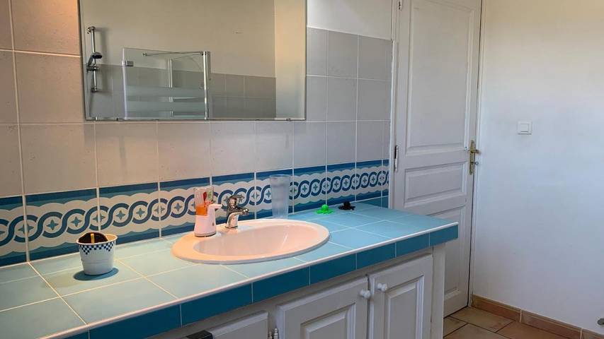 Gîte pour 2 personnes, avec jardin et vue ainsi que balcon et piscine à Château-Arnoux-Saint-Auban - 3