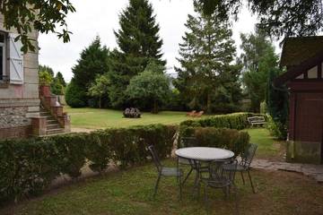 Gîte pour 4 personnes, avec terrasse et jardin à Beuzeville