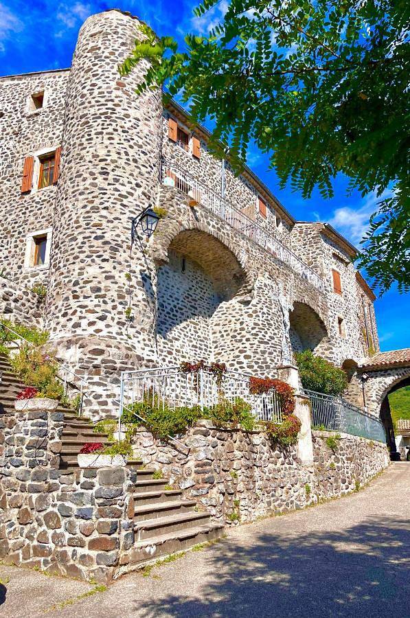 Two-Bedroom House in Aubignas, Privas (arrondissement)