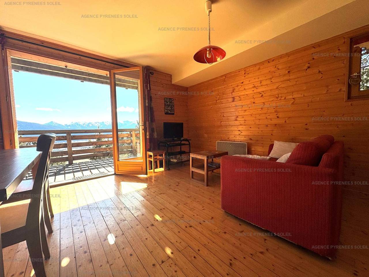 Ganze Wohnung, F4 Chalet-Untergeschoss mit Terrasse und Parkplatz - Les Angles in Les Angles, Prades und Umgebung