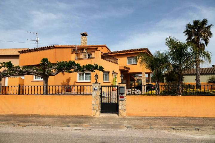 Chalet para 8 personas, con piscina y jardín en Provincia de Tarragona - 4