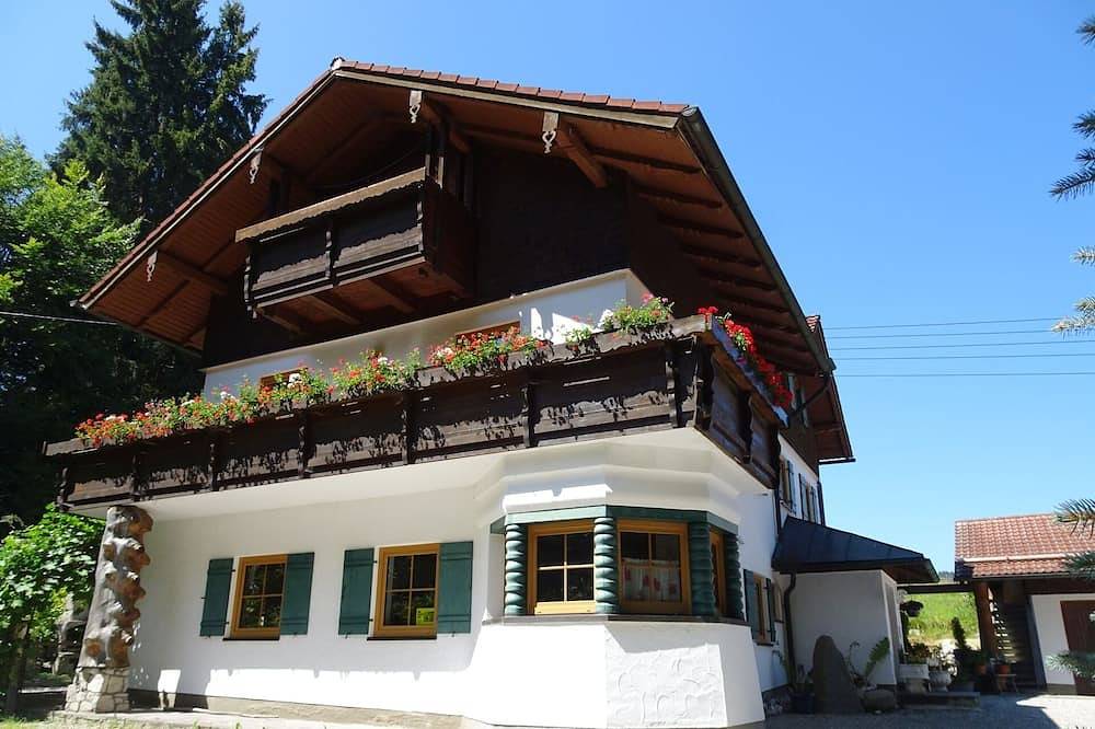 Ganze Wohnung, Gemütliche Ferienwohnung in einzigartiger Lage in Roßhaupten, Bayerisch Schwaben