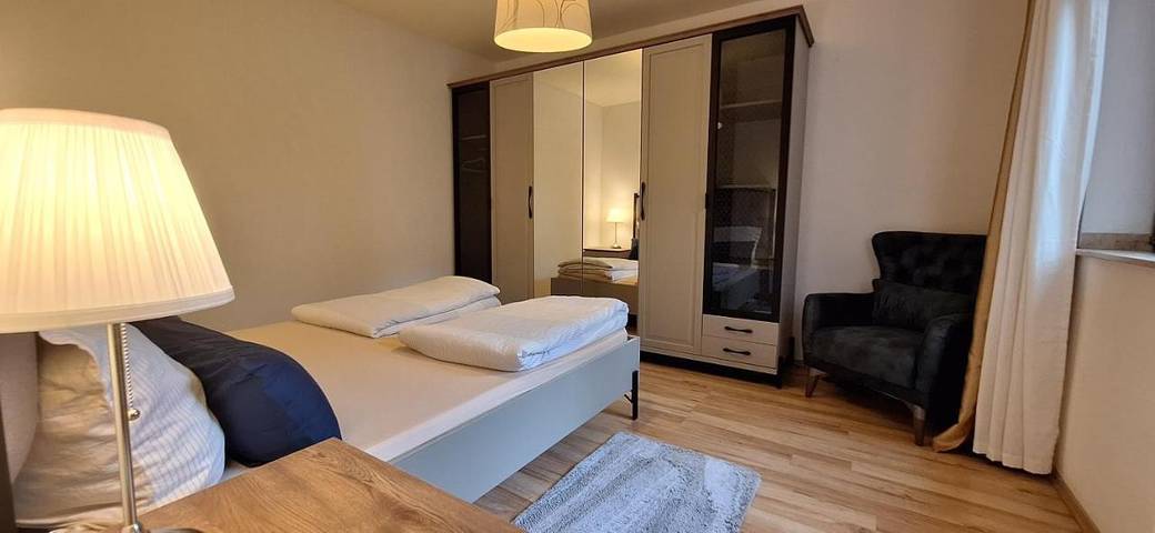 Ferienwohnung für 2 Personen, mit Balkon und Garten sowie Ausblick