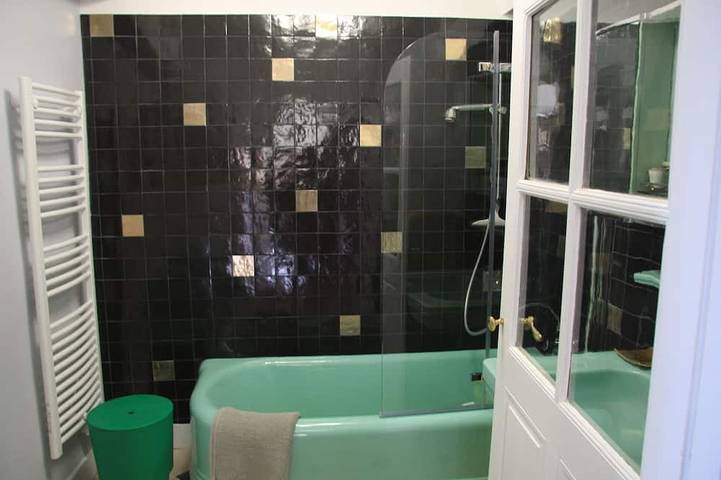 Gîte pour 3 personnes, avec terrasse et jardin à Mont-Saint-Vincent - 4