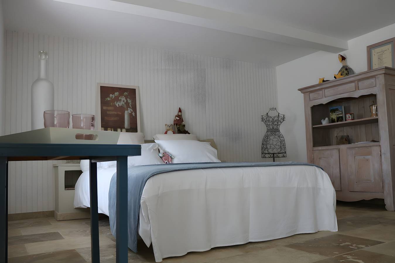 Chambre d’hôtes « Chambre Lavande » avec vue montagne, Wi-Fi et climatisation in Charols, Région de nyons