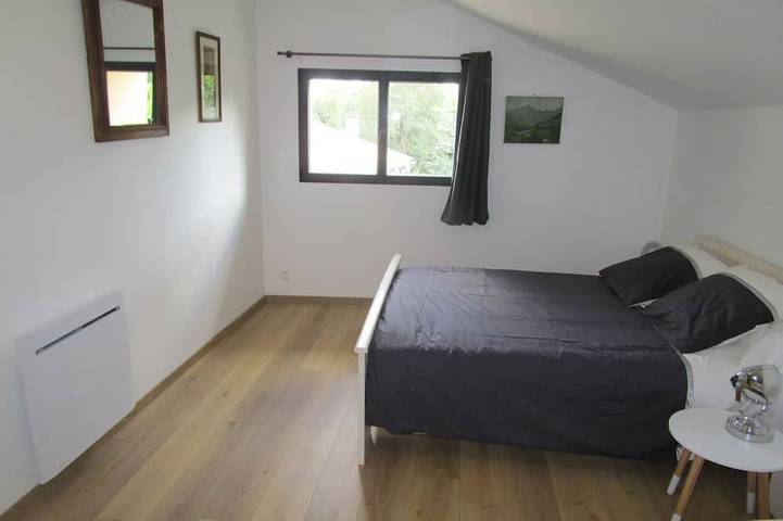 Gîte pour 6 personnes, avec terrasse et jardin à Margueron - 3