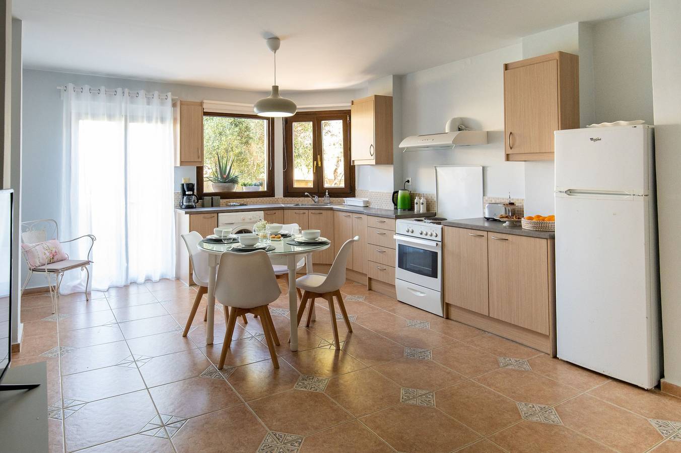 Ganze Wohnung, Ferienwohnung für 4 Personen mit Garten in Tavronitis, Chania und Umgebung