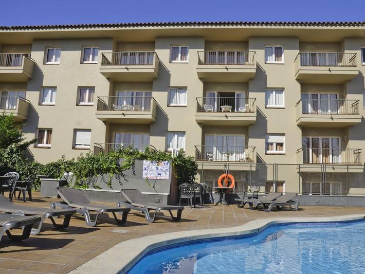 Ferienwohnung für 4 Personen, mit Pool und Terrasse in Estartit - 2