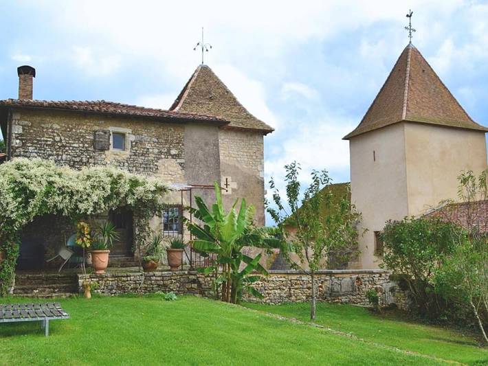 Location de vacances pour 2 personnes, avec terrasse et jardin, animaux acceptés à Beaulieu-sur-Sonnette