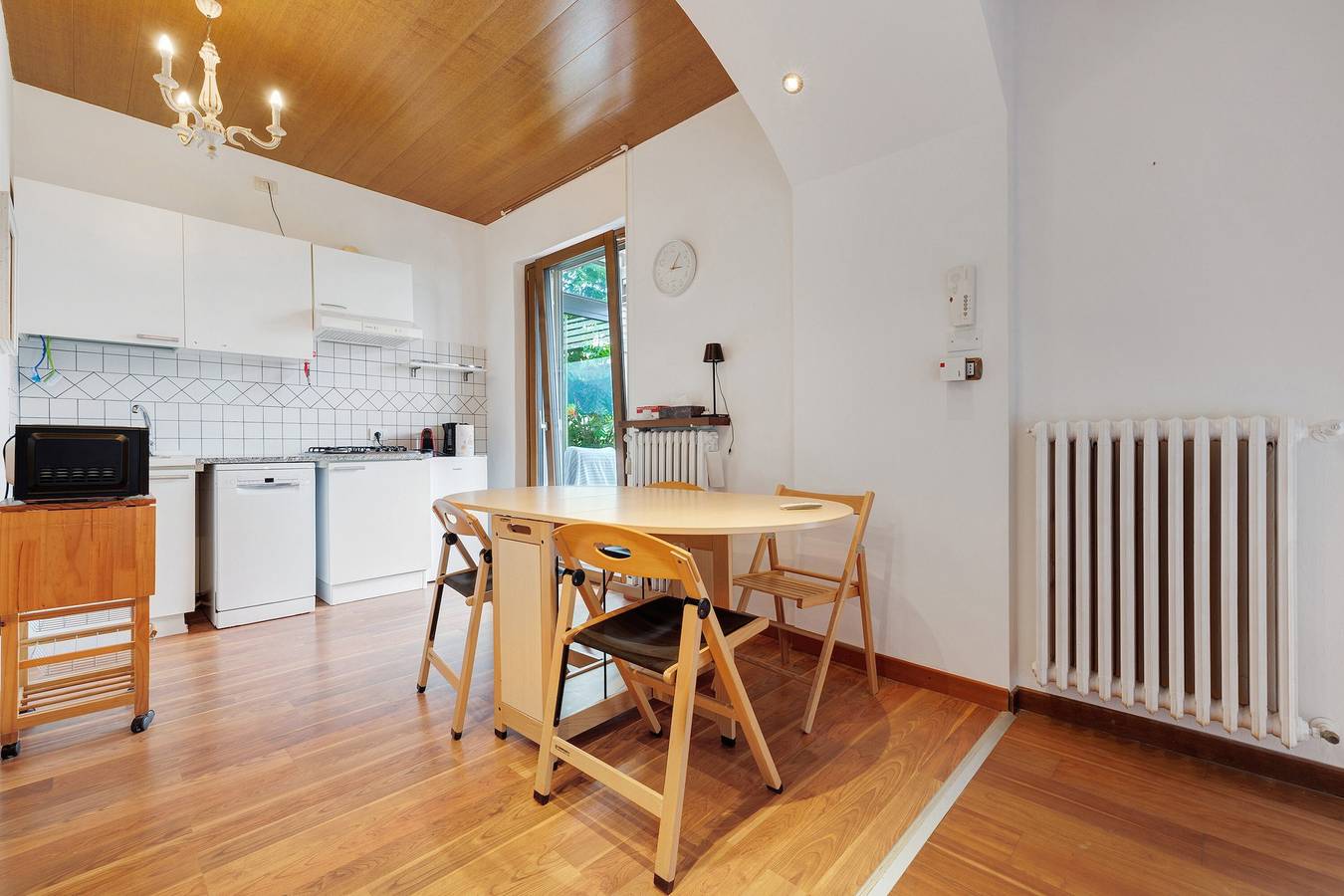 Ganze Wohnung, Apartment 'Bilocale Ulrica' mit Seeblick, privater Terrasse und Wlan in Torbole, Nago-Torbole