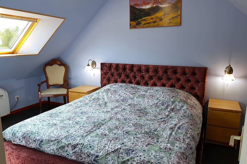 House with sauna. Internet, Comfortable, Beaches 5mn. Golf 2mn in Lamballe-Armor, Côte de Goëlo