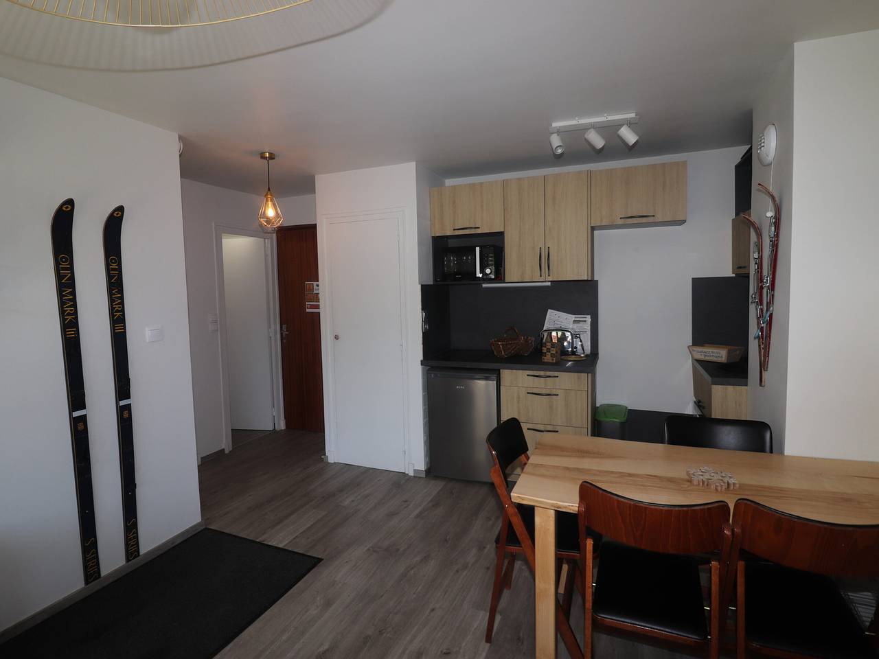 Appartement entier, Appartement rénové pour 4 pers. avec balcon et Wifi, proche pistes in Tignes, Parc National de la Vanoise