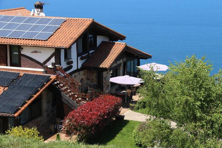 Casa rural para 6 personas, con Terraza además de Jardín y Vistas en el País Vasco - 2