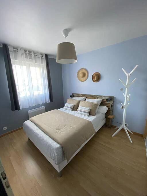 One-Bedroom House in Charbuy, Région d'Auxerre