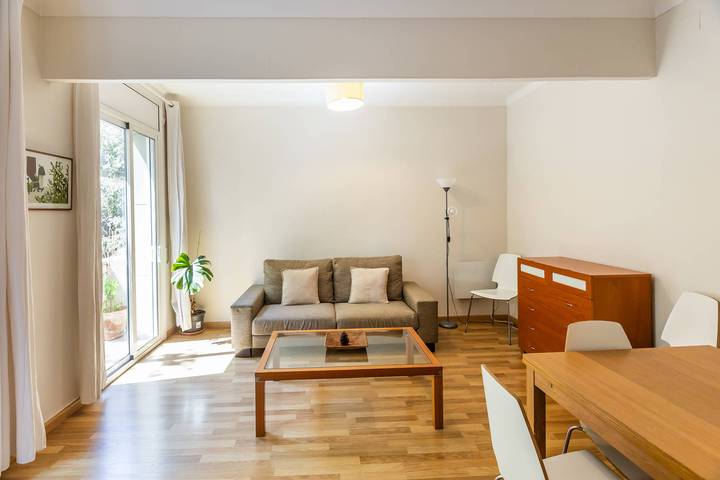 Ganze Wohnung, Ferienwohnung für 4 Personen mit Terrasse in Barcelona Zentrum, Barcelona