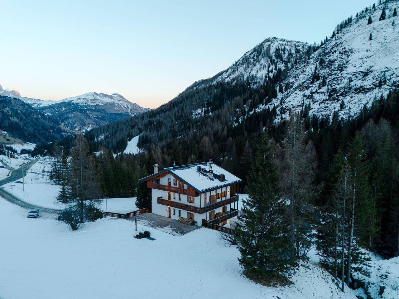Ganze Wohnung, Apartment 'Aurone – mit Biosauna', Bergblick, Gemeinschaftsterrasse & Wlan in Arabba, Buchenstein